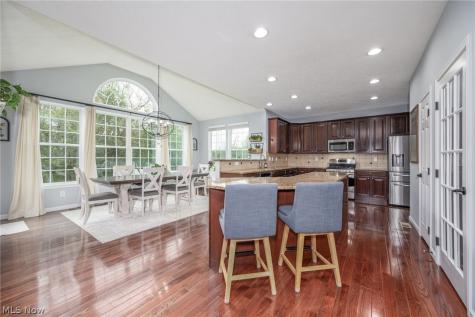 2713 Blue Ash Avenue NW Canton OH 44708