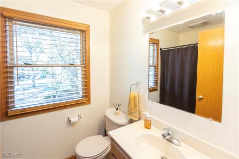 4553 Porter Road North Olmsted OH 44070