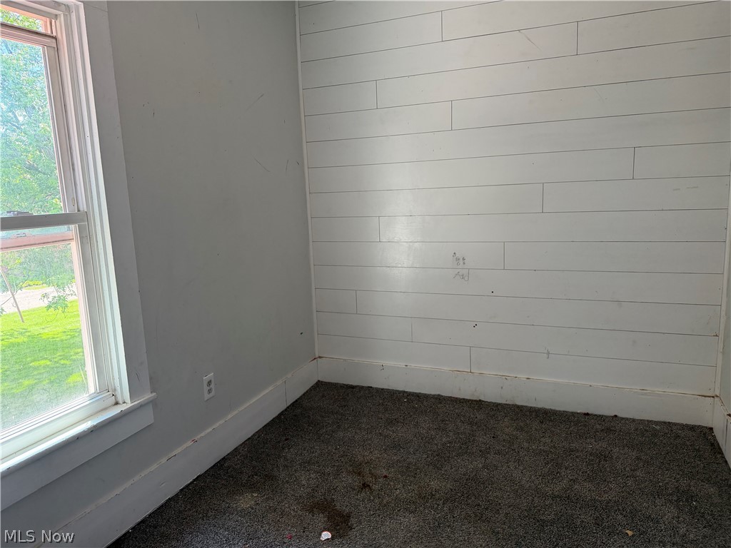 506 E Gorgas Street Louisville OH 44643
