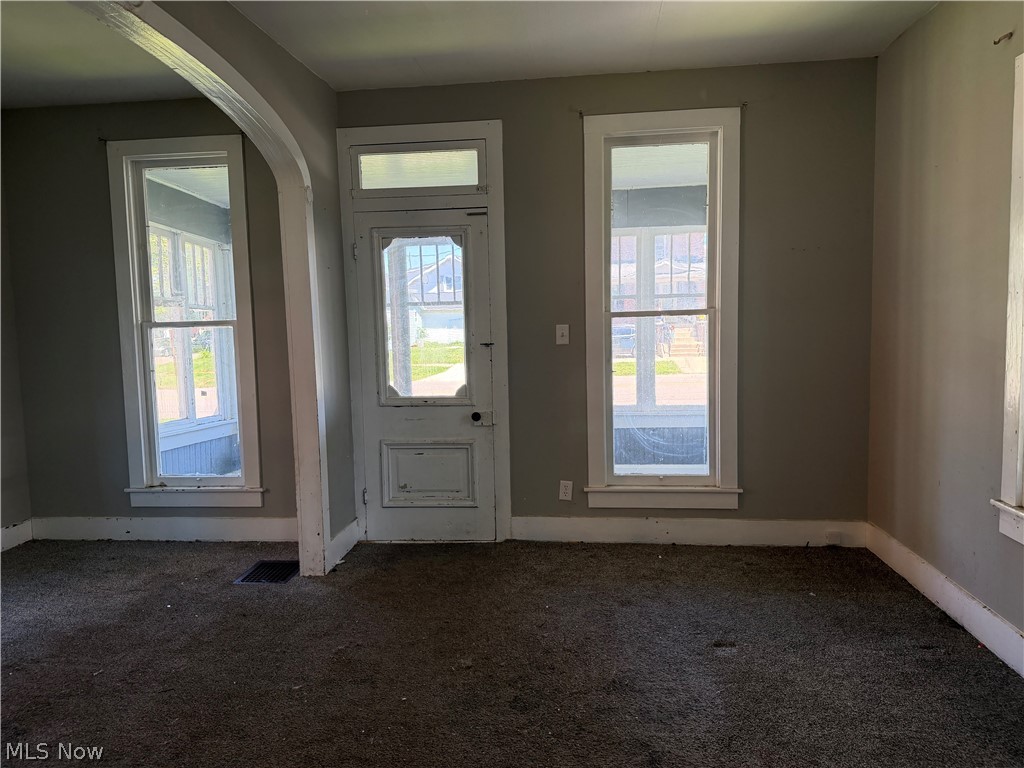 506 E Gorgas Street Louisville OH 44643