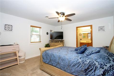 4054 Cinnamon Drive N West Salem OH 44287