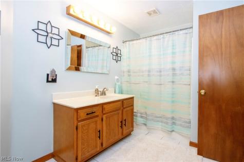 4054 Cinnamon Drive N West Salem OH 44287