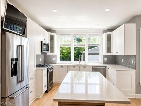 1081 Summit Avenue Lakewood OH 44107