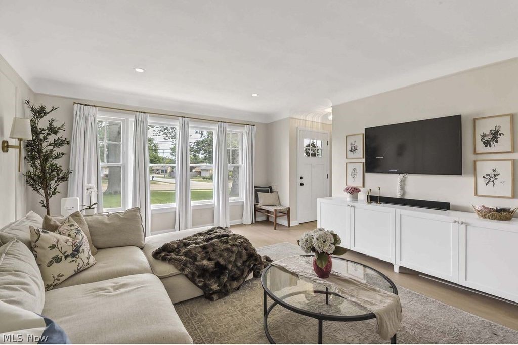 12793 W Sprague Road North Royalton OH 44133