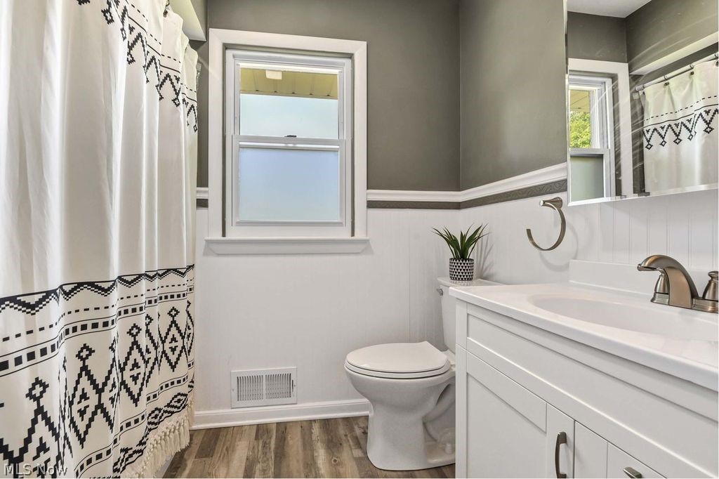 12793 W Sprague Road North Royalton OH 44133