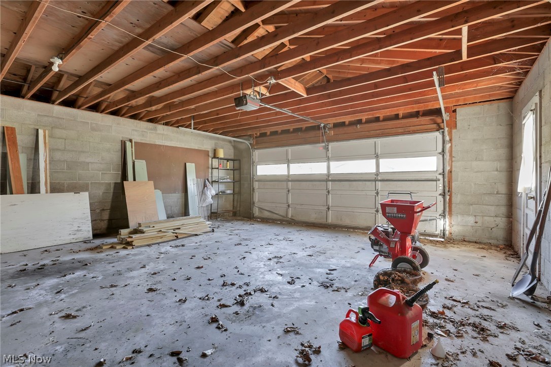 170 Thompson Avenue New Concord OH 43762