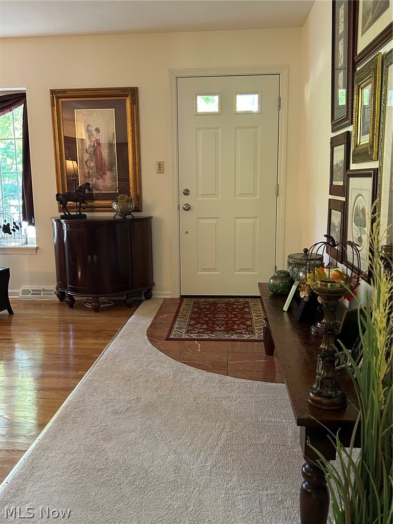 5171 Meadow Wood Boulevard Lyndhurst OH 44124