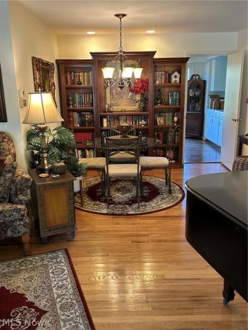 5171 Meadow Wood Boulevard Lyndhurst OH 44124