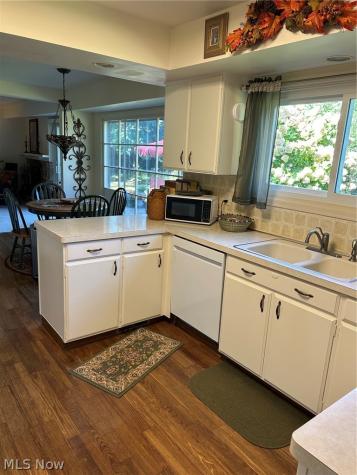 5171 Meadow Wood Boulevard Lyndhurst OH 44124