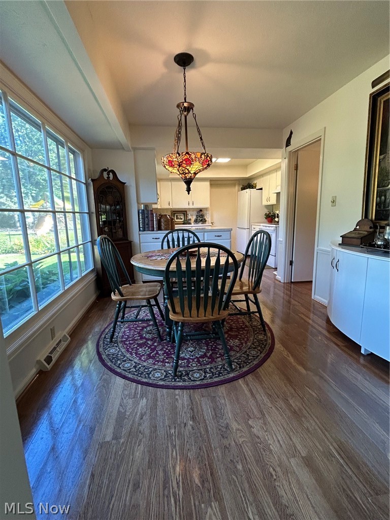 5171 Meadow Wood Boulevard Lyndhurst OH 44124
