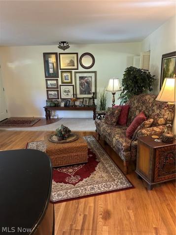 5171 Meadow Wood Boulevard Lyndhurst OH 44124