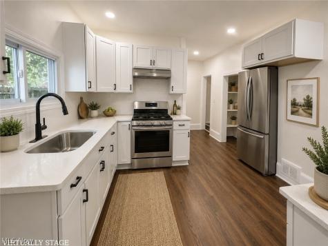 3258 W 38th Street Cleveland OH 44109