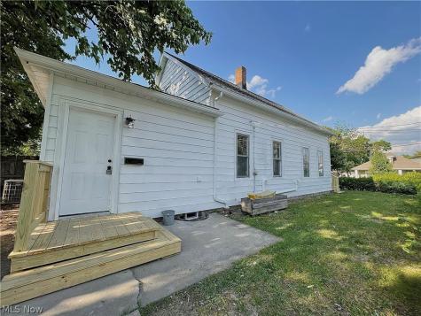 3258 W 38th Street Cleveland OH 44109