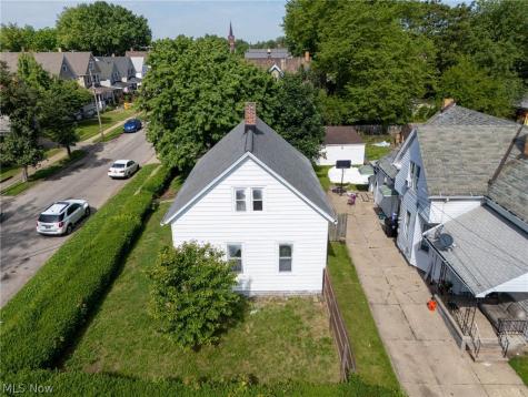 3258 W 38th Street Cleveland OH 44109