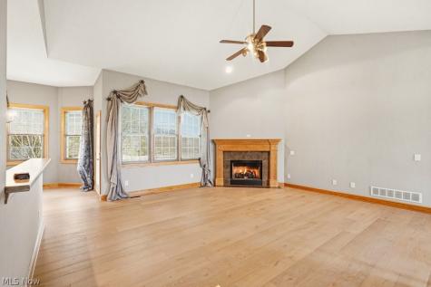 2253 Grimsby Street NW North Canton OH 44720