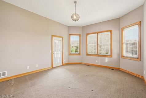 2253 Grimsby Street NW North Canton OH 44720