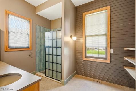 2253 Grimsby Street NW North Canton OH 44720