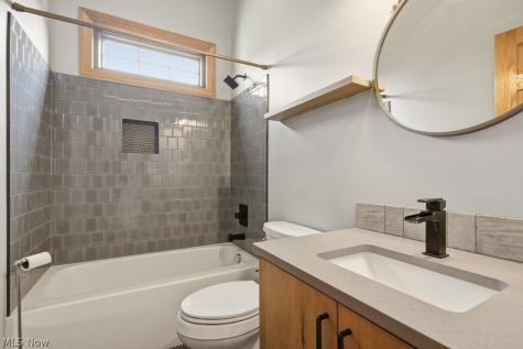 2253 Grimsby Street NW North Canton OH 44720