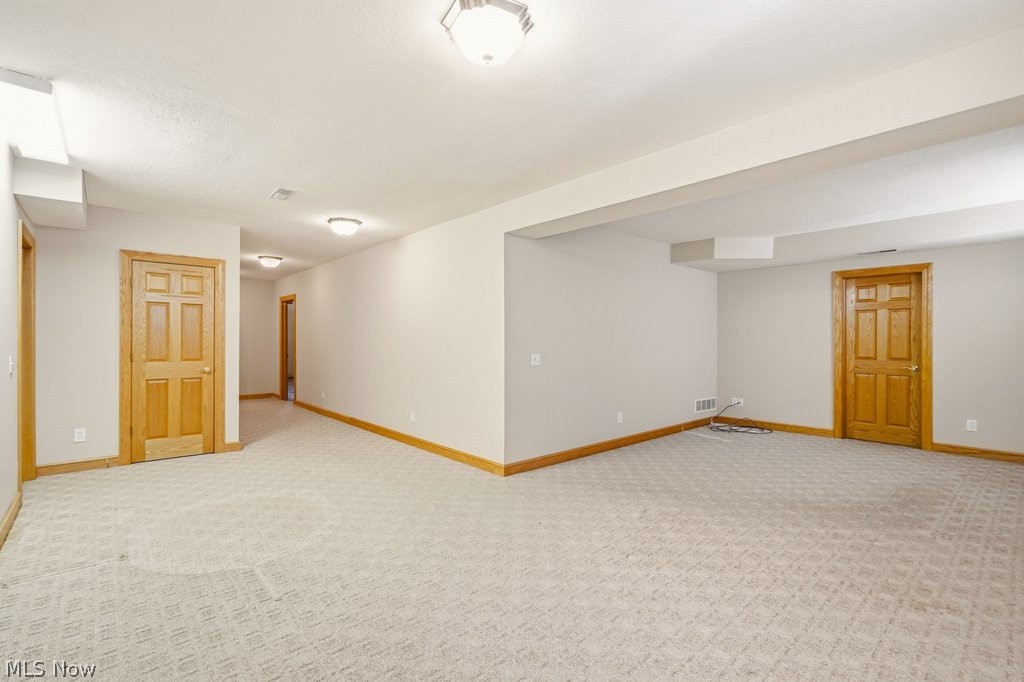 2253 Grimsby Street NW North Canton OH 44720
