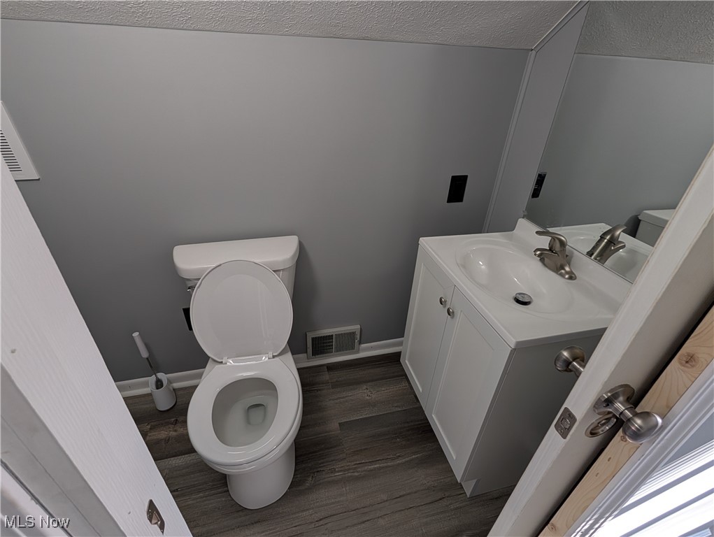 2289 Bailey Road Cuyahoga Falls OH 44221