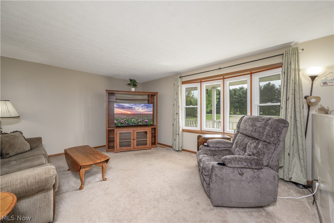 4715 Rock Spring Road Ravenna OH 44266