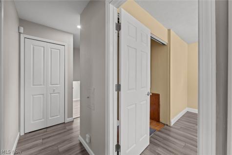 1201 Giesse Drive Mayfield Heights OH 44124