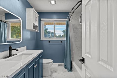 1201 Giesse Drive Mayfield Heights OH 44124