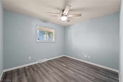 1201 Giesse Drive Mayfield Heights OH 44124