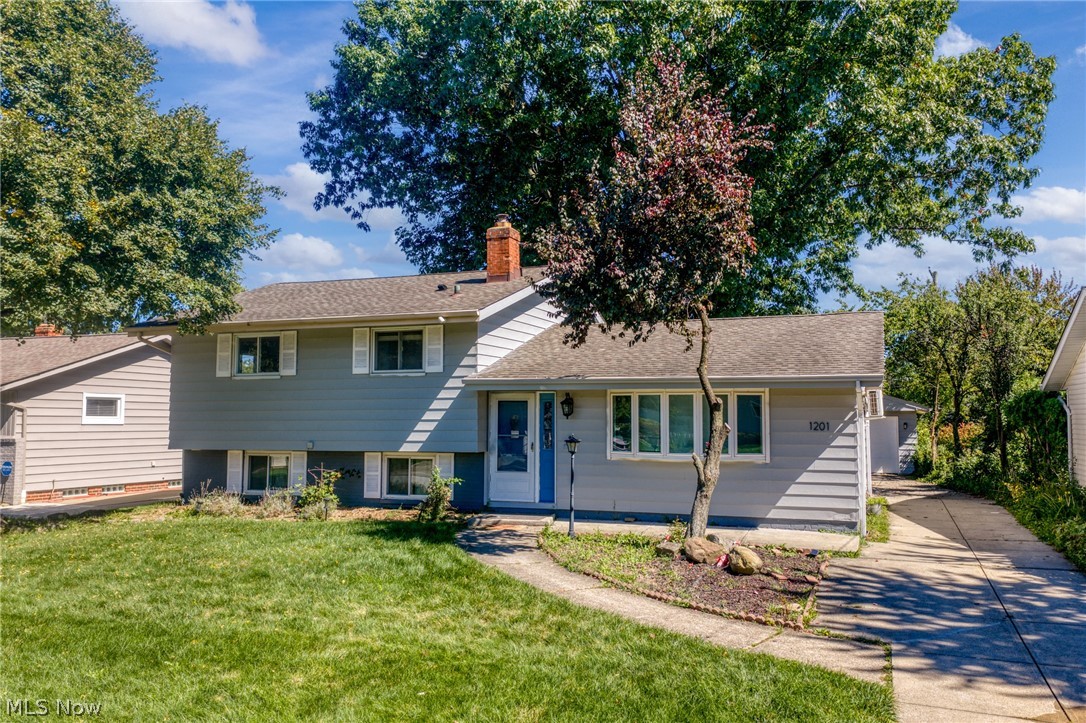 1201 Giesse Drive Mayfield Heights OH 44124