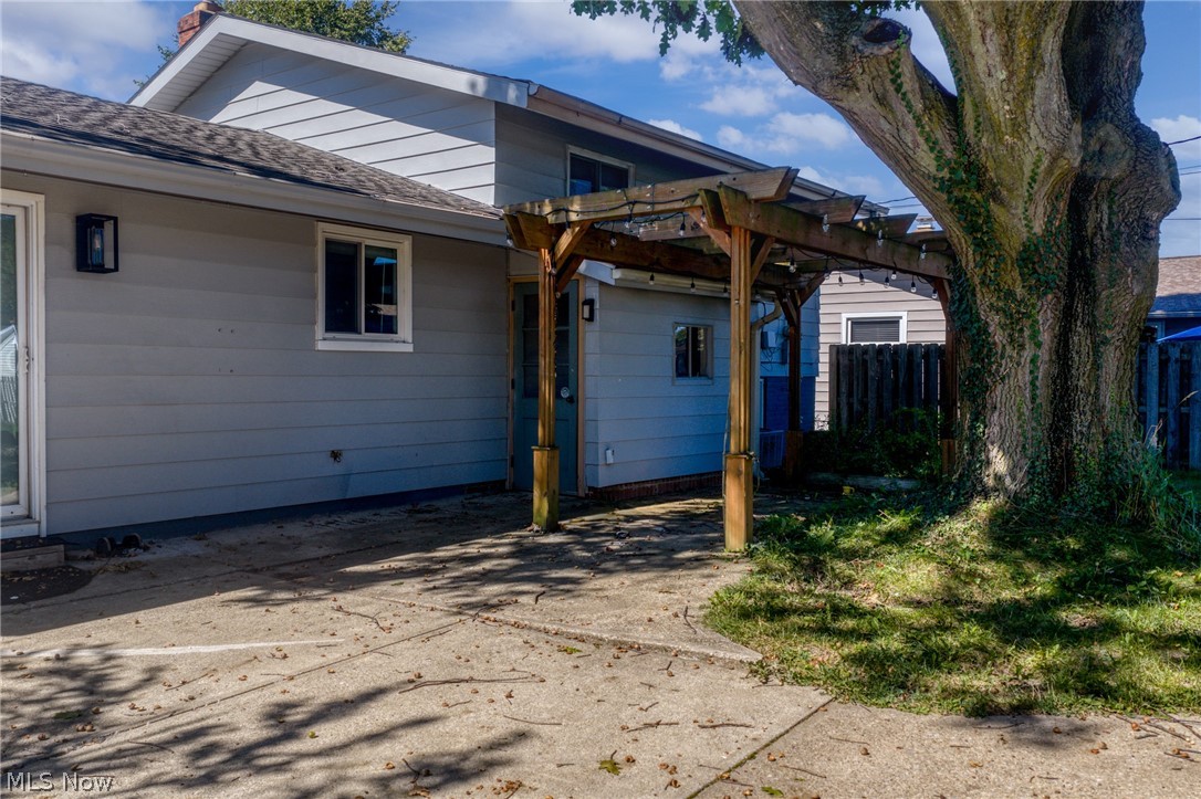 1201 Giesse Drive Mayfield Heights OH 44124