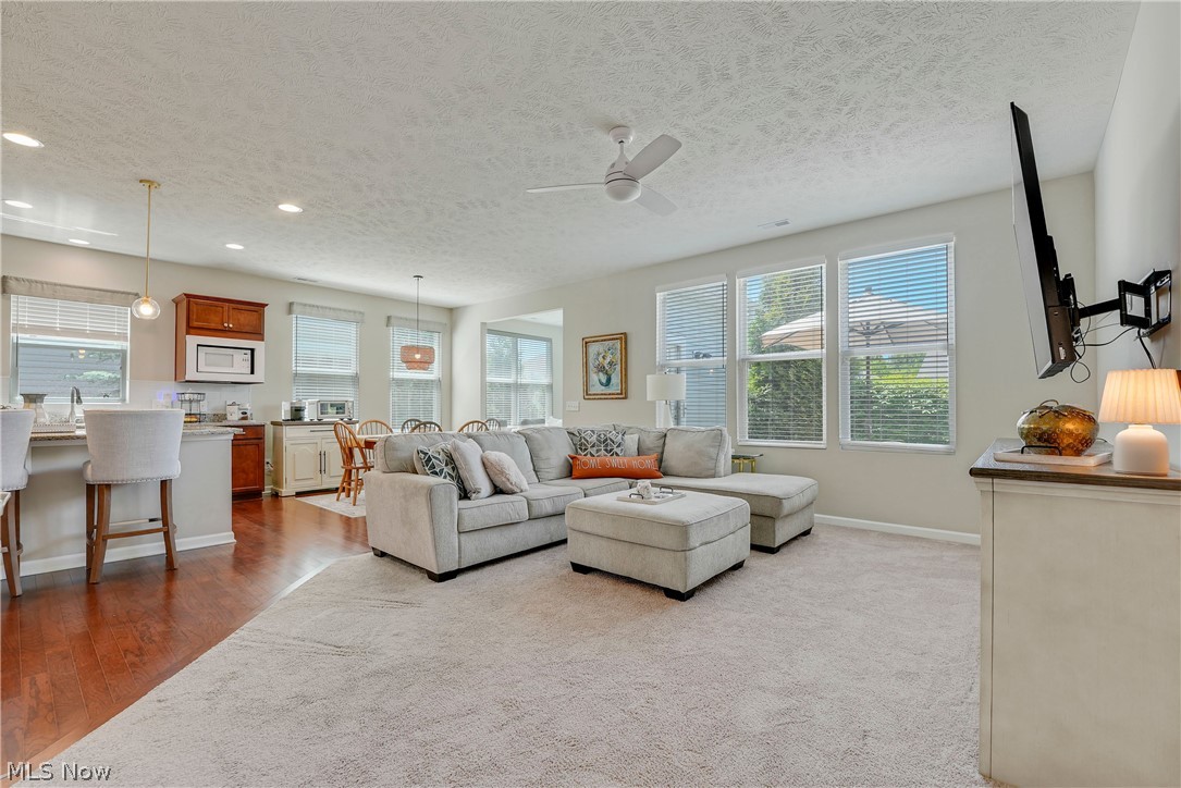 8024 Parkcroft Drive Mentor OH 44060