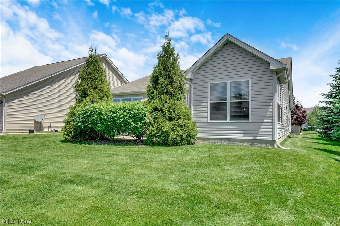 8024 Parkcroft Drive Mentor OH 44060