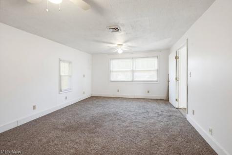 2456 Delaware Avenue Akron OH 44312