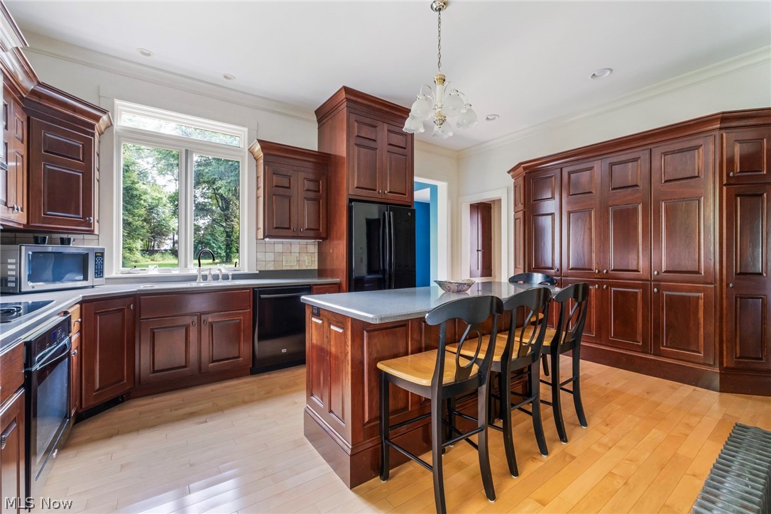 882 S Lincoln Avenue Salem OH 44460
