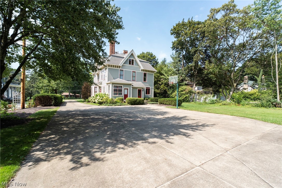 882 S Lincoln Avenue Salem OH 44460