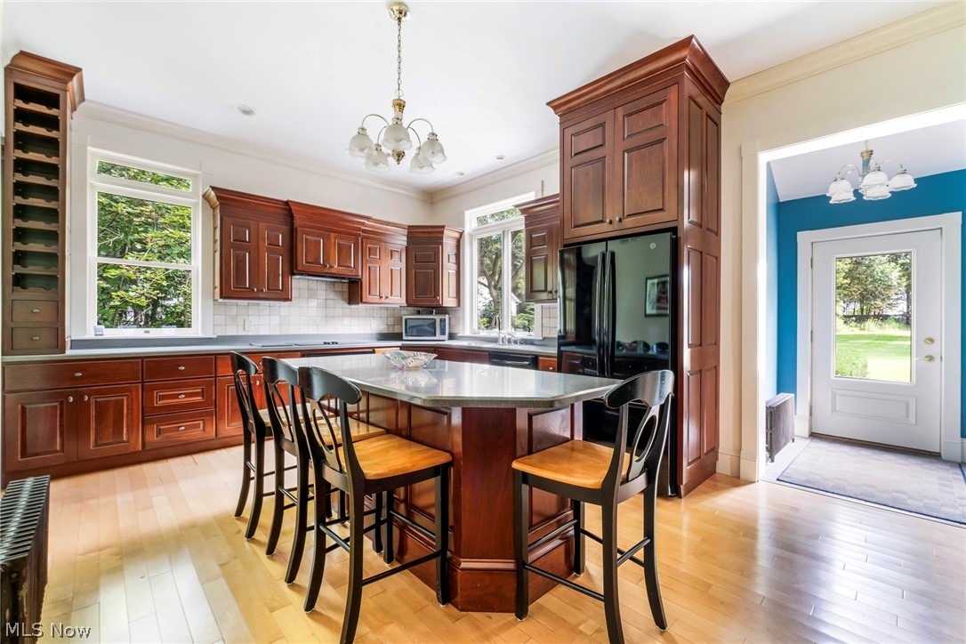 882 S Lincoln Avenue Salem OH 44460