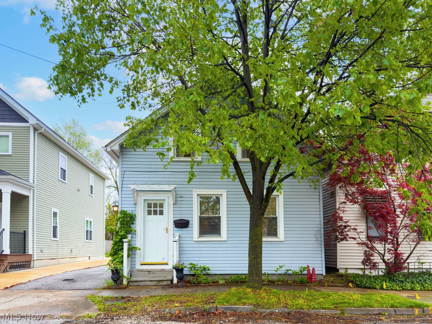 2325 W 40th Street Cleveland OH 44113