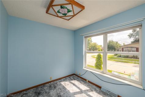 12 Jessica Lane Olmsted Twp OH 44138