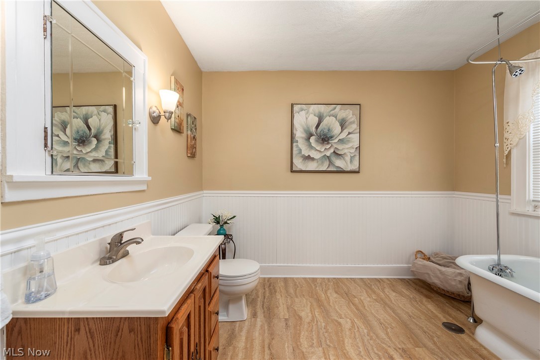 17601 Sedalia Avenue Cleveland OH 44135