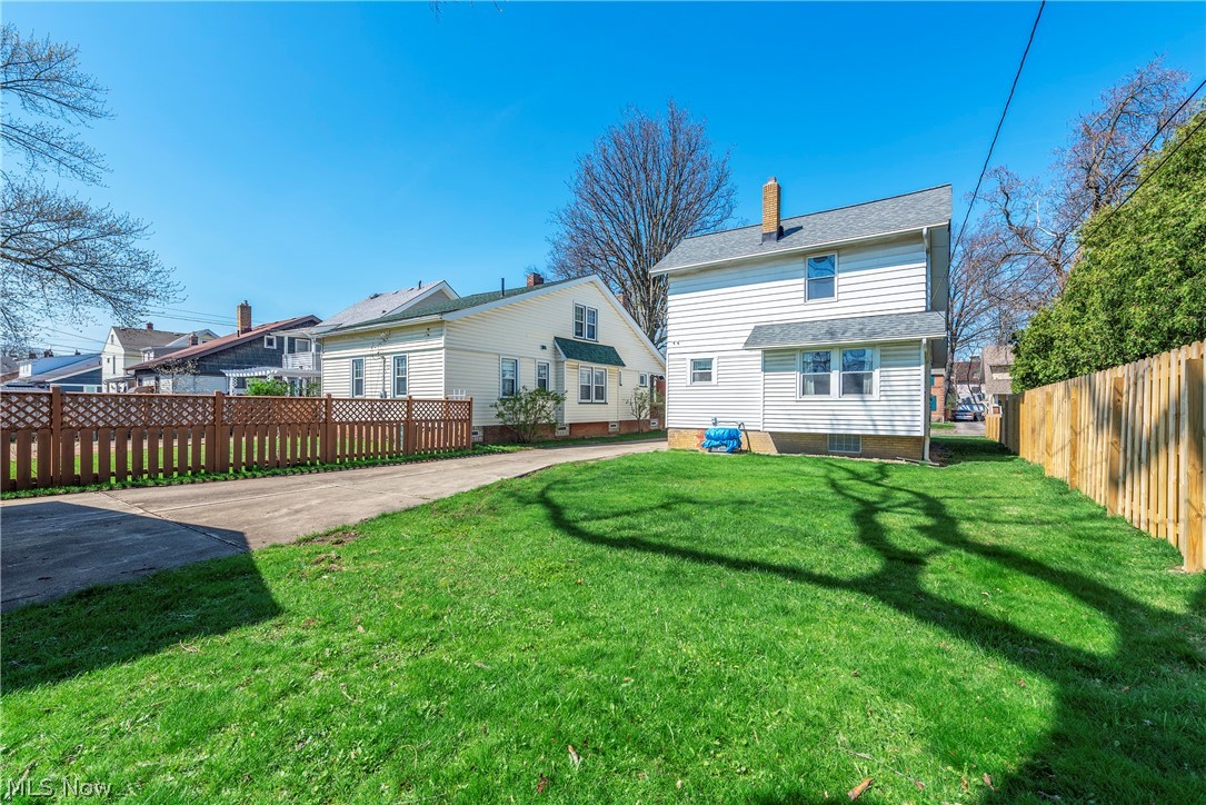 17601 Sedalia Avenue Cleveland OH 44135