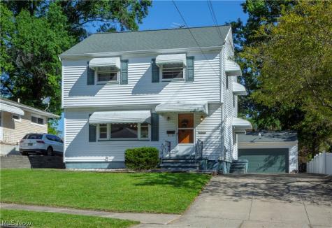 1553 Onondago Avenue Akron OH 44305