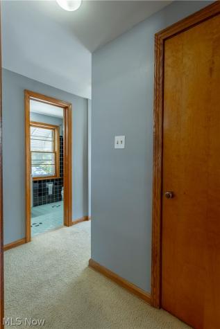 1553 Onondago Avenue Akron OH 44305