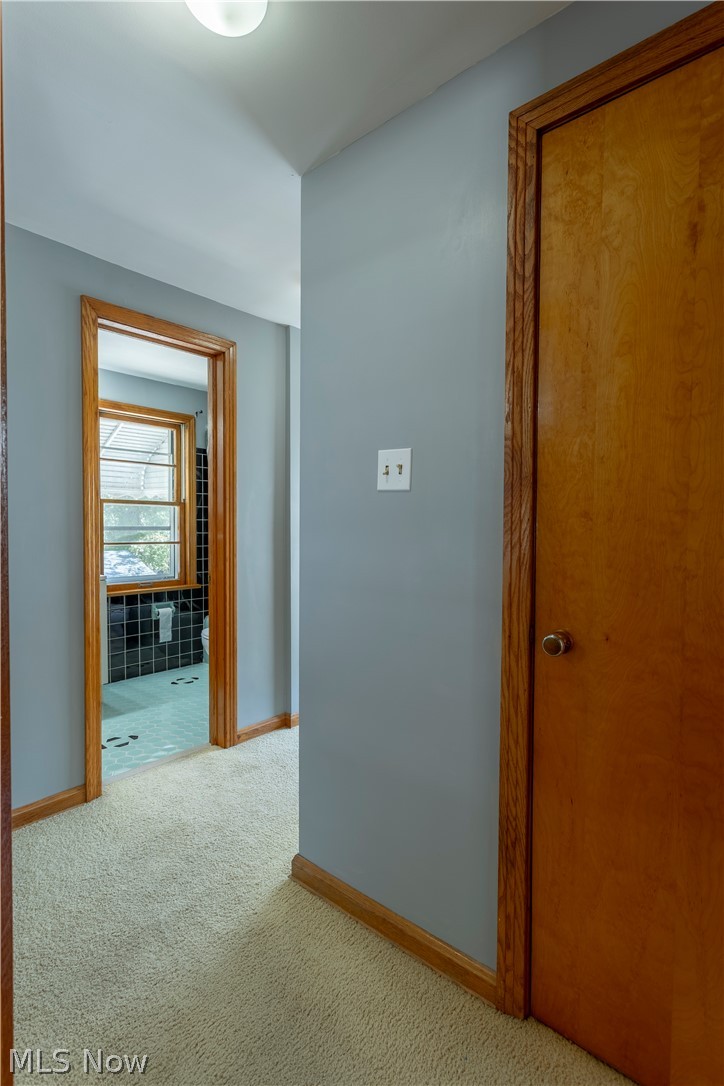 1553 Onondago Avenue Akron OH 44305