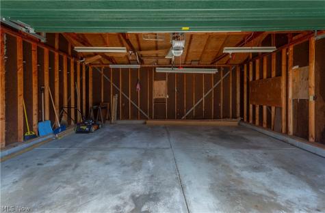 1553 Onondago Avenue Akron OH 44305