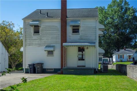1553 Onondago Avenue Akron OH 44305