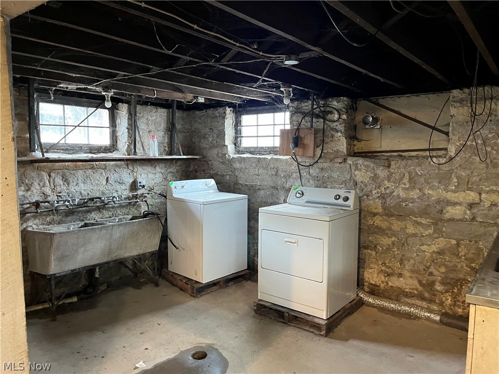 402 Vine Street East Liverpool OH 43920