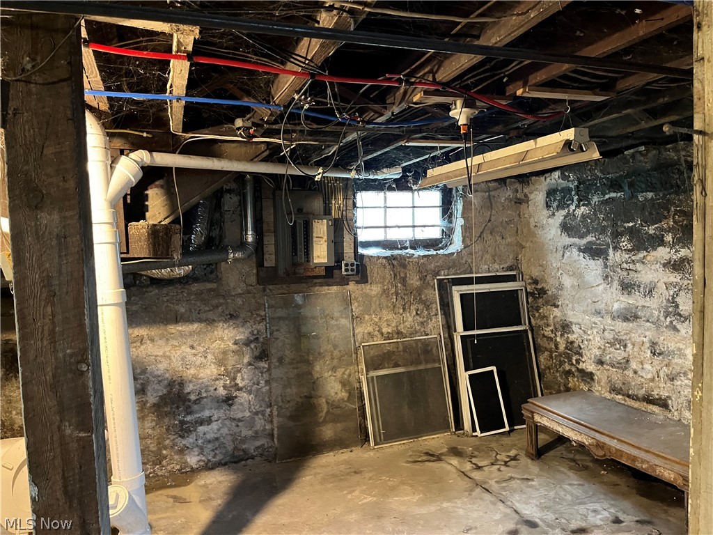 402 Vine Street East Liverpool OH 43920