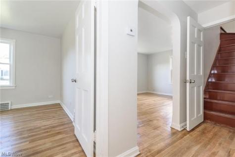 20514 Mountville Drive Maple Heights OH 44137
