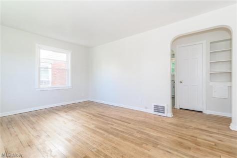 20514 Mountville Drive Maple Heights OH 44137