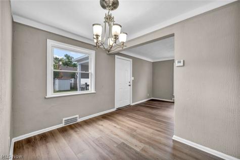 3934 Warrendale Road South Euclid OH 44118